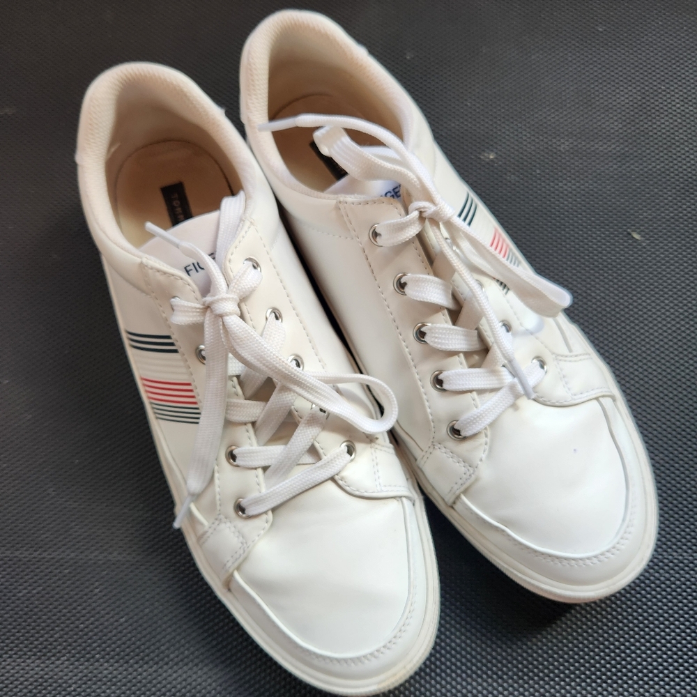 Tommy Hilfiger Shoes Size 10 - Picture 2 of 9